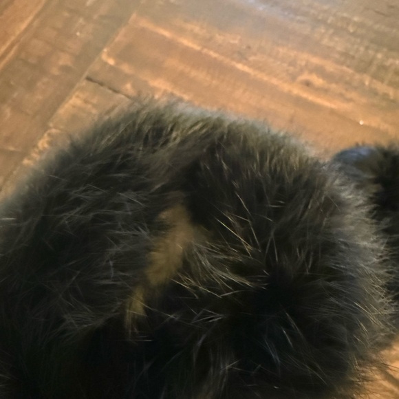 Black Suede Mittens w/Rabbit Fur Trim and Beaded Design - Picture 4 of 5